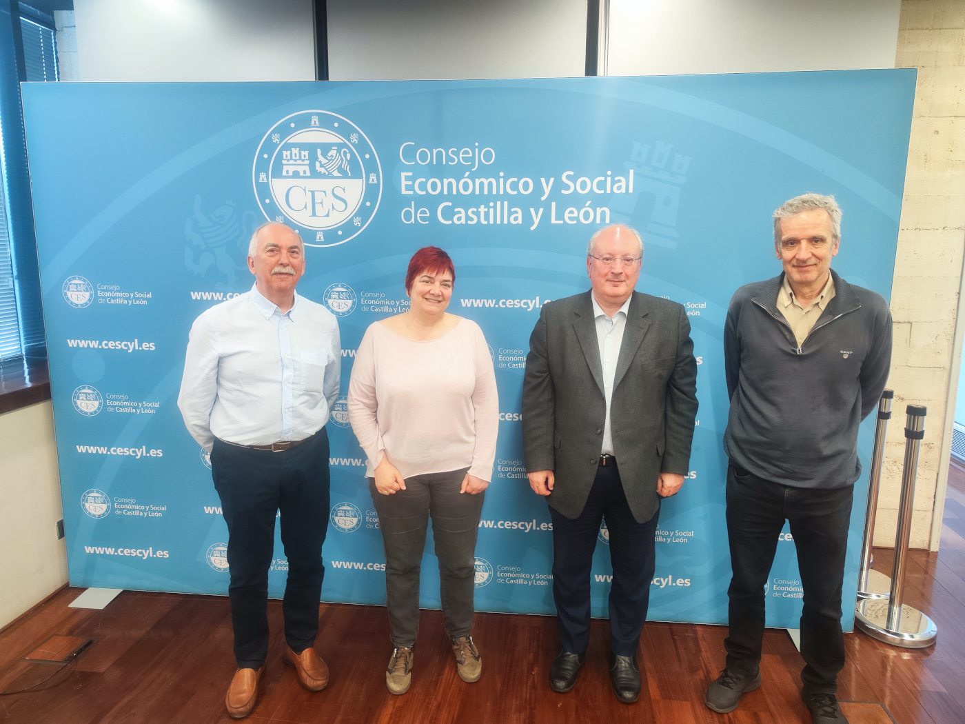 Reunión del Manifiesto por el Derecho a la Vivienda (MDV26) y el CESCYL